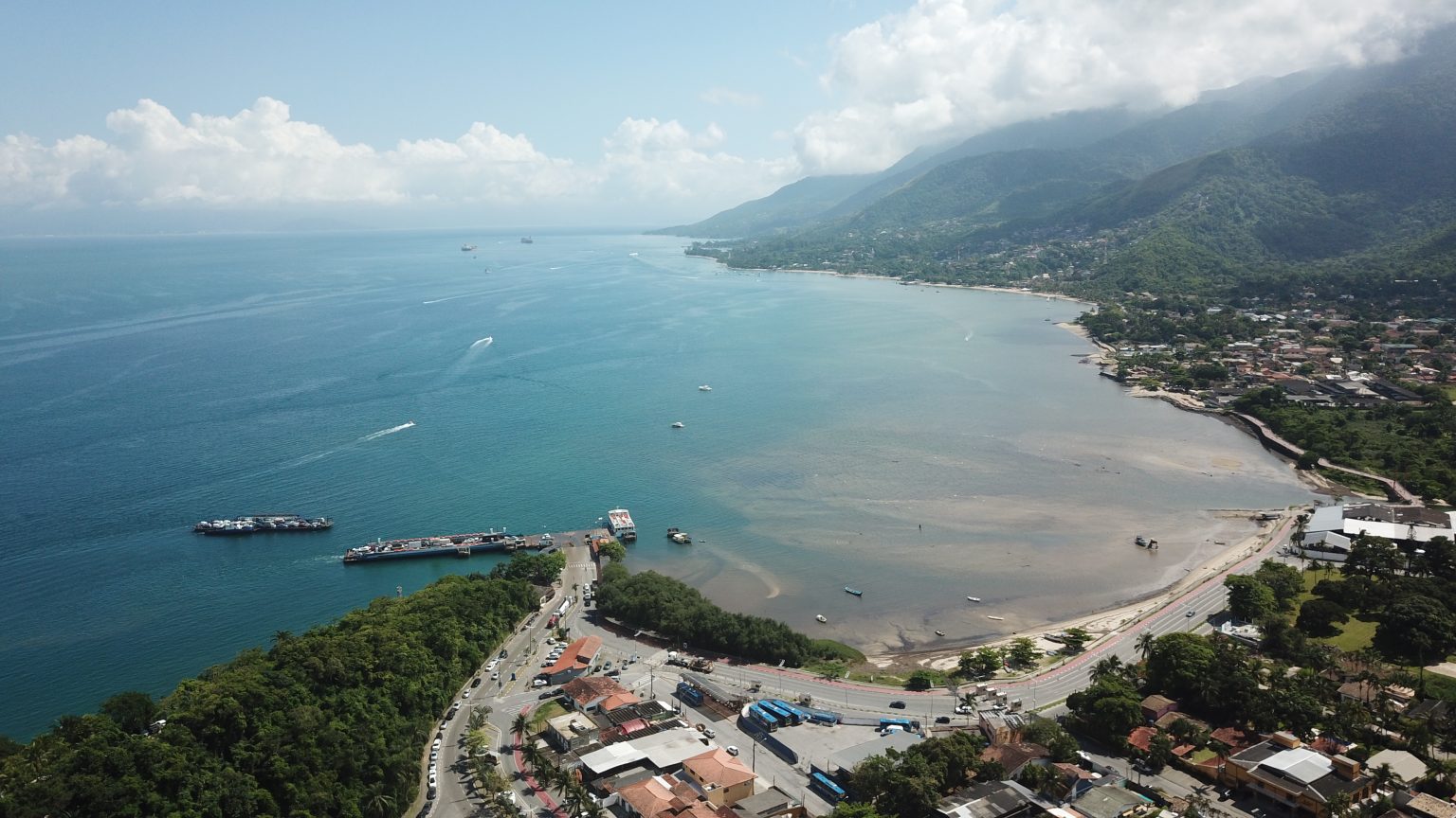 Prefeito de Ilhabela entrega pauta de reivindicações da região em encontro com vice-governador