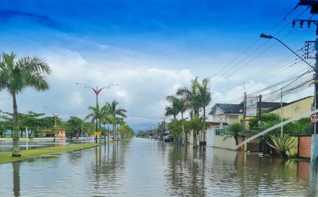 G1 - Chuva causa prejuízo aos moradores em Caraguá, no litoral norte de SP  - notícias em Vale do Paraíba e Região