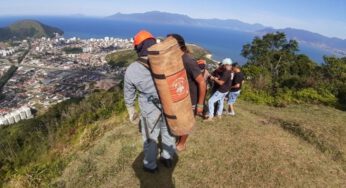 Piloto de asa delta morre ao cair de altura de 40 metros após saltar do Morro de Santo Antônio